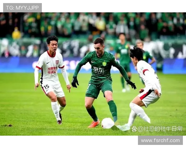 五大联赛激战正酣 各大豪门纷纷迎来巅峰对决 球迷热议赛季走势